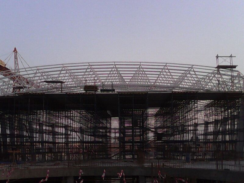 Steel roof framework